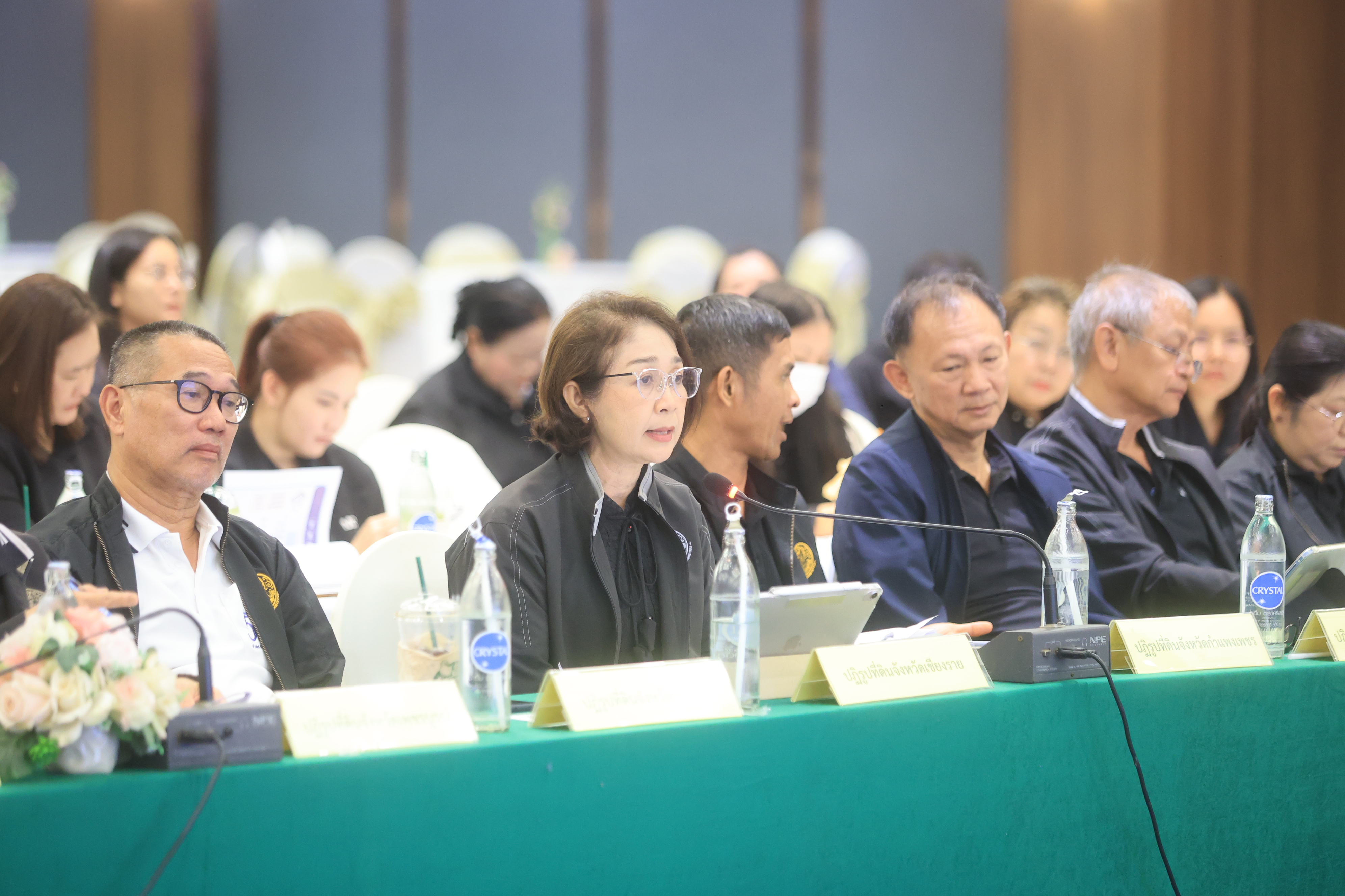 title - เลขาฯ ส.ป.ก. ประชุมเข้ม! 